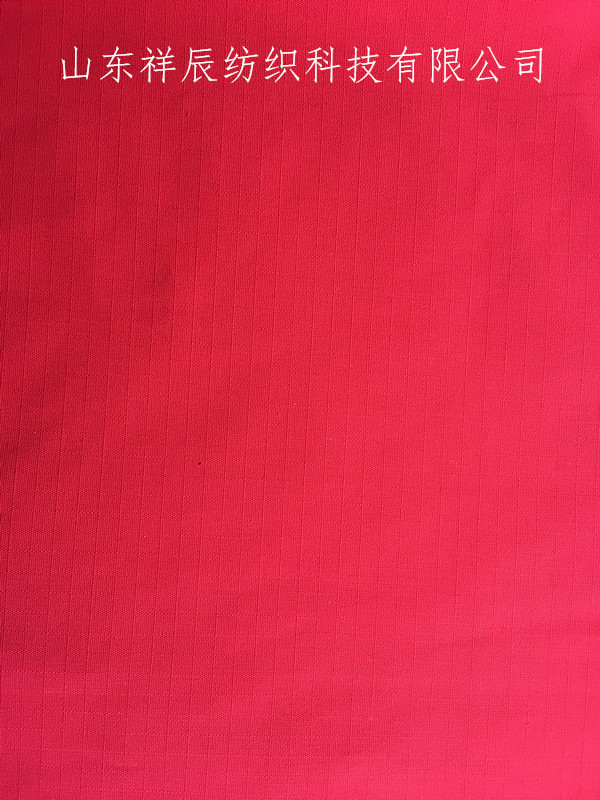 仿毛：红色格子布